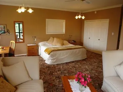 Clover Downs Homestead 住宿加早餐酒店 3*